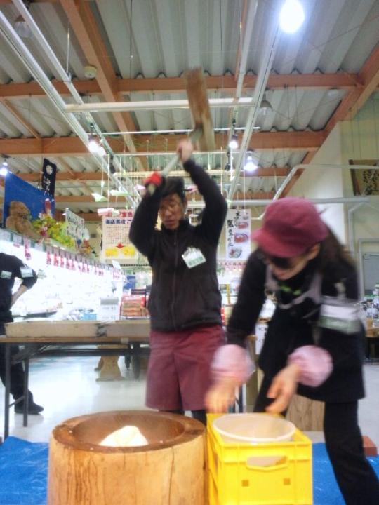 ガンピーのお餅つき　田中プランナー編