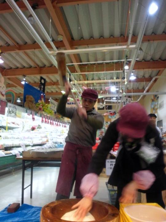 ガンピーのお餅つき　谷口店長編