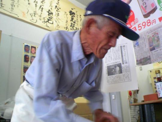 がんばる、最長老　上坂さん
